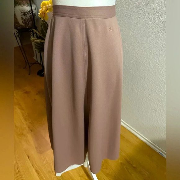 Givenchy Port Camel / Light Brown A-line Skirt - Size Women's 6 - Picture 1 of 9